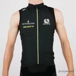 Giordana Monsoon Lyte Rain Vest - Mitchelton-Scott