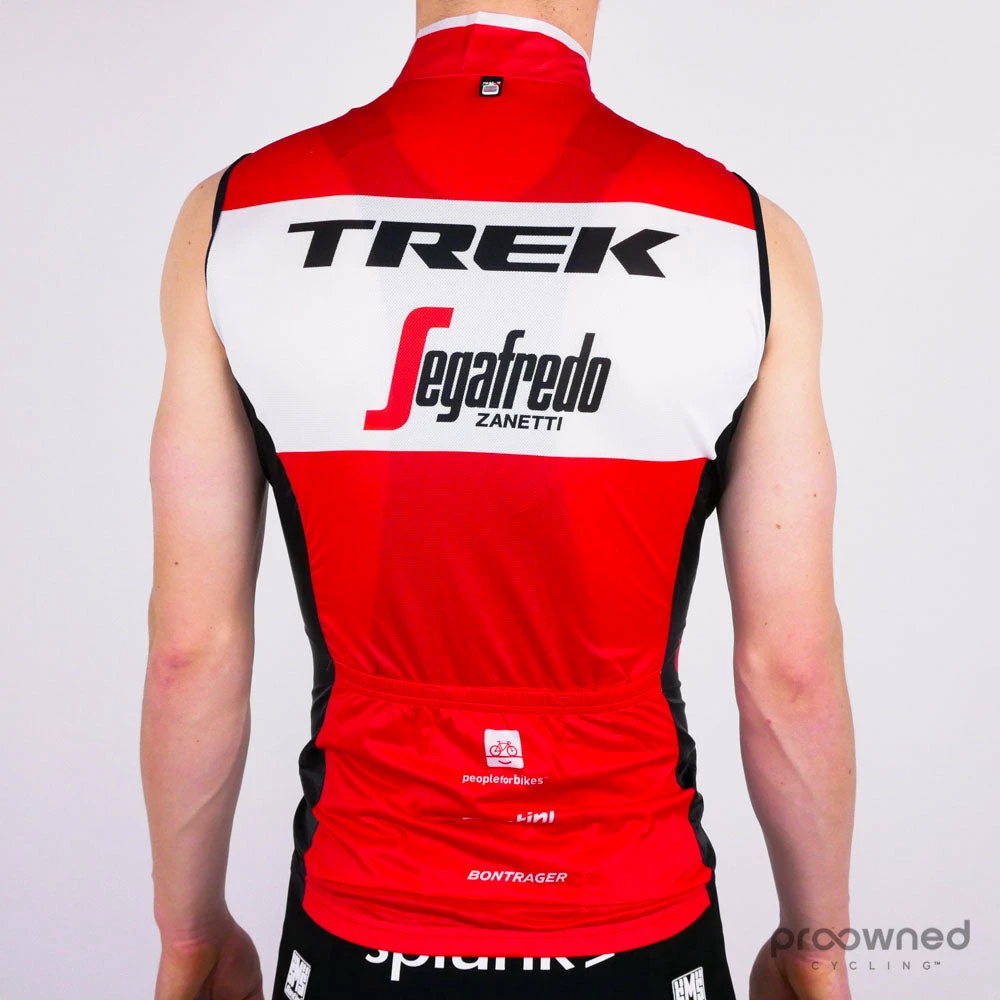 Santini Skin Light Wind Vest - Red - Trek-Segafredo - Billede 3