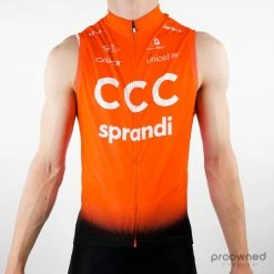 Etxeondo Soigneur Vest - Team CCC